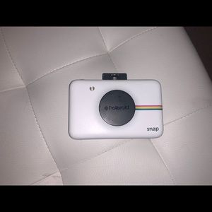 EUC Polaroid Snap